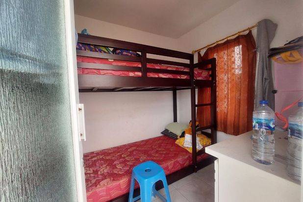 Rumah Mewah 3,5 Lantai Ada Pool Semi Furnish Solo Baru Grogol
