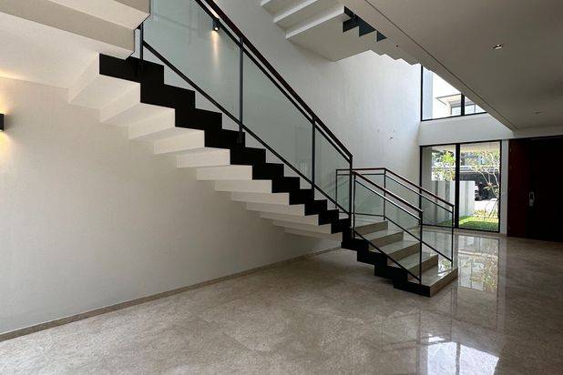 Jual cepat rumah baru termurah di Lyndon Navapark BSD belum pernah dihuni langka jarang ada yg dijual