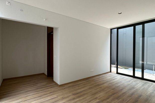 Jual cepat rumah baru termurah di Lyndon Navapark BSD belum pernah dihuni langka jarang ada yg dijual