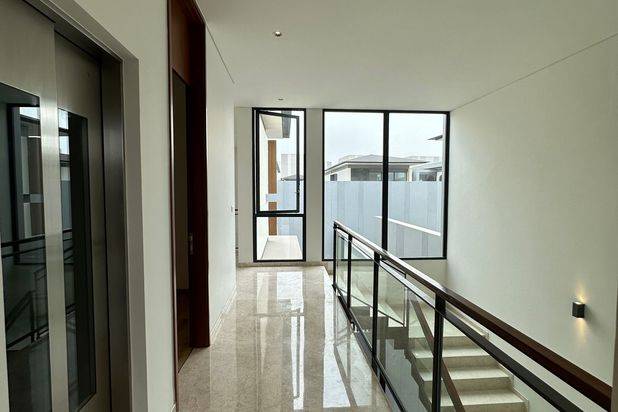 Jual cepat rumah baru termurah di Lyndon Navapark BSD belum pernah dihuni langka jarang ada yg dijual