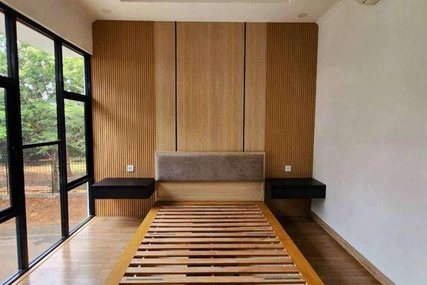 Rumah rapi ada Swimming pool di Ritzone Icon BSD semi furnish sangat langka