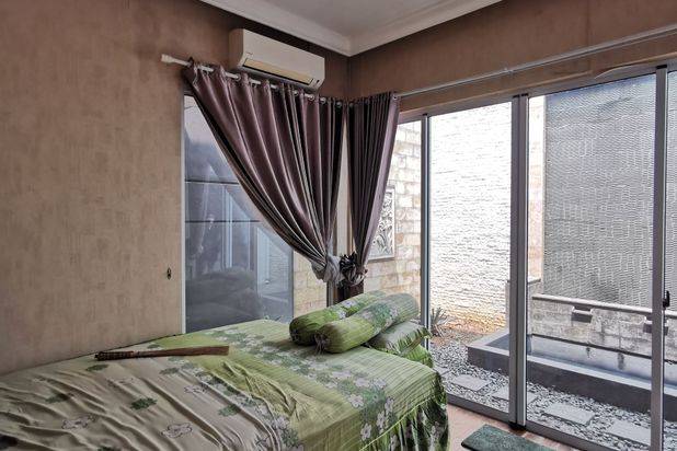 Jual Cepat Rumah Furnish Depan Taman Sheffield Greenwich Bsd Jarang Ada Yang Dijual