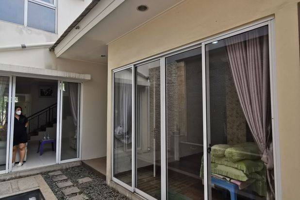 Jual Cepat Rumah Furnish Depan Taman Sheffield Greenwich Bsd Jarang Ada Yang Dijual