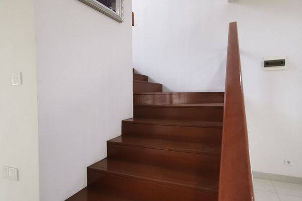 Jual Cepat Rumah Furnish Depan Taman Sheffield Greenwich Bsd Jarang Ada Yang Dijual