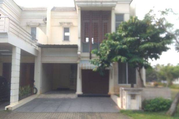 Rumah depan taman jarang ada di Sheffield Greenwich BSD