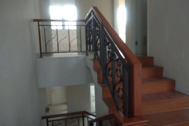 Rumah depan taman jarang ada di Sheffield Greenwich BSD