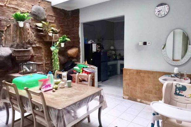 Dijual Rumah 2 Lt Siap Huni di Lokasi Strategis Perumahan Taman Kedaung Ciputat Pamulang Tangerang Selatan