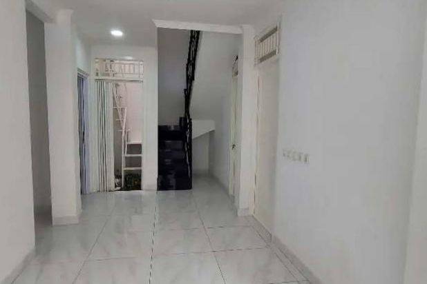 Dijual Rumah Posisi Hook Baru Selesai Renov Sektor 6 Gading Serpong