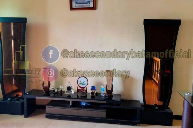 Jual Rumah 2 Lantai Full Furnished 3 Kamar Tidur Oriana