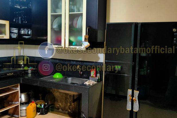 Jual Rumah 2 Lantai Full Furnished 3 Kamar Tidur Oriana