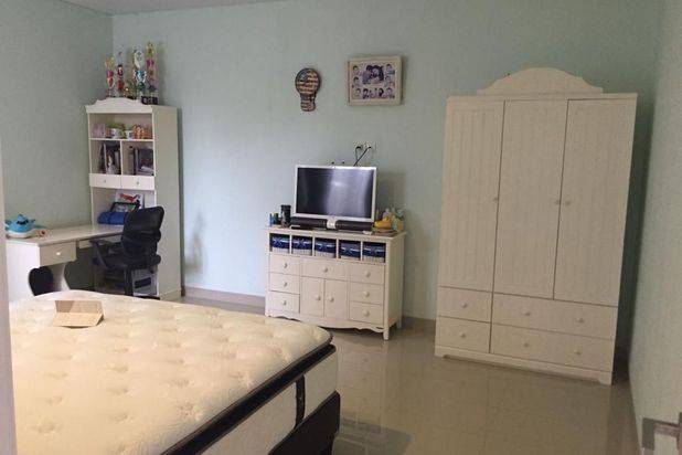 Rumah Besar Elegan Lokasi Terdepan Harga Terjangkau di Summarecon