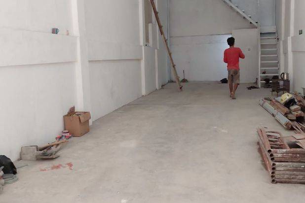 Ruko sangat strategis Green Ville hadap jalan raya 90 m2 Bagus