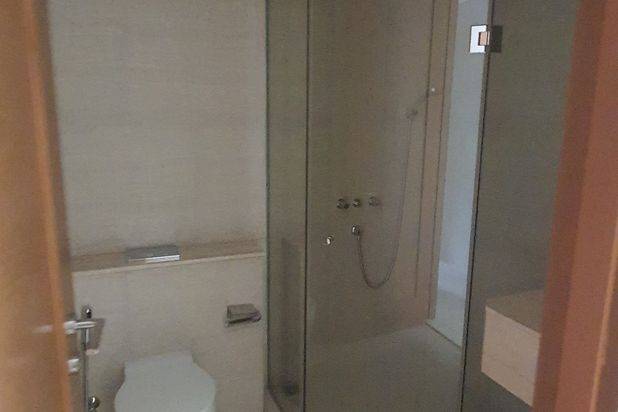 Termurah TAR Condo 135m,KT 3+1,semi dvlpr. Apartemen Taman Anggrek Residences 3 Kamar Tidur Baru Unfurnished