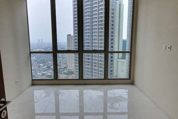 TA Residence Condo-135m,KT 3+1 semi furnish. Apartemen Taman Anggrek Residences 3 Kamar Tidur Baru Unfurnished