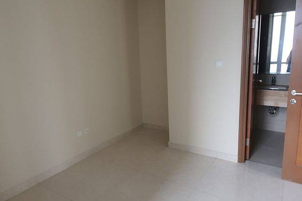 TA Residence Condo-135m,KT 3+1 semi furnish. Apartemen Taman Anggrek Residences 3 Kamar Tidur Baru Unfurnished