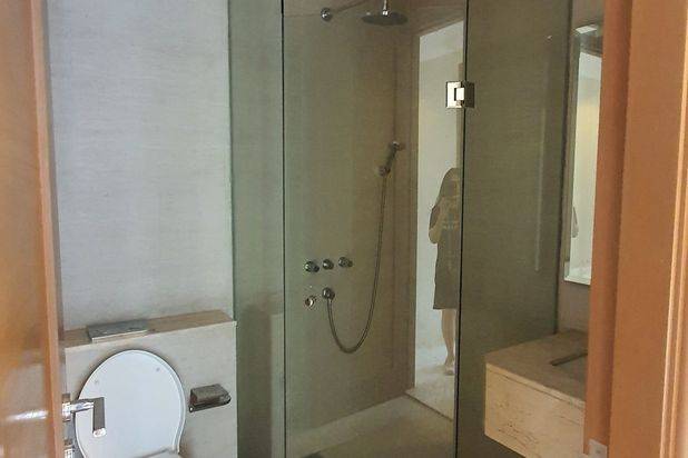 TA Residence Condo-135m,KT 3+1 semi furnish. Apartemen Taman Anggrek Residences 3 Kamar Tidur Baru Unfurnished
