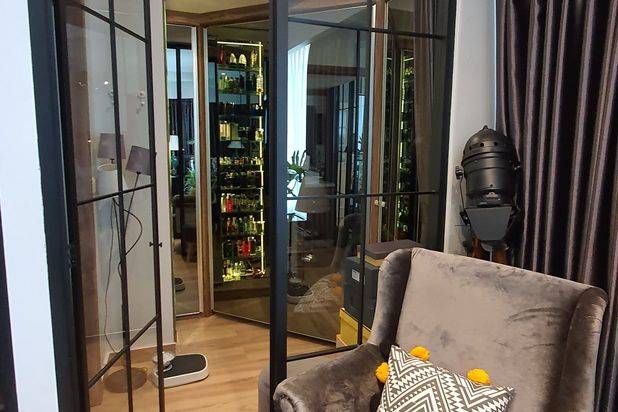 Kondo TA super luxury,146m,KT 3+1,unit langka Apartemen Taman Anggrek 3 Kamar Tidur Sudah Renovasi Furnished