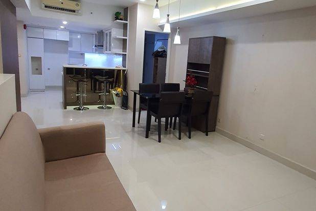 Kondo TA 88m,total reno bagus,semi furnish,luxury Apartemen Taman Anggrek 2 Kamar Tidur Bagus Semi Furnished