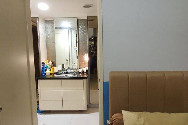 Kondo TA 146m,KT 3+1,dijual cepat,total reno dan semi FF. Apartemen Taman Anggrek 3 Kamar Tidur Bagus Semi Furnished