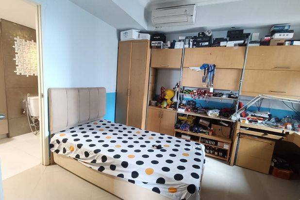 Kondo TA 146m,KT 3+1,dijual cepat,total reno dan semi FF. Apartemen Taman Anggrek 3 Kamar Tidur Bagus Semi Furnished