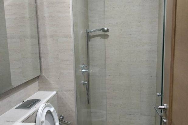 Taman Anggrek Residence-50m,KT2,FF lengkap,murah. Apartemen Taman Anggrek Residences 2 Kamar Tidur Bagus Furnished