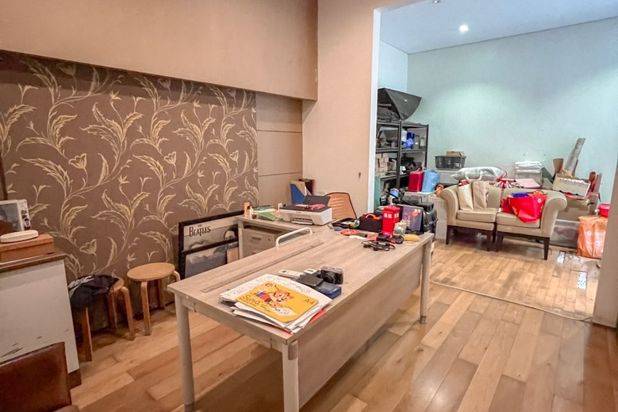Rumah luxury di Komplek Pondok Anggrek luxury Rumah di Komplek Pondok Anggrek-Jln.S.Tanjung Duren Selatan-Grogol Petamburan-Jakarta Barat. 2 Lantai SHM Bagus Barat