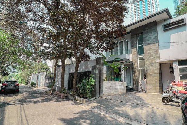 Rumah luxury di Komplek Pondok Anggrek luxury Rumah di Komplek Pondok Anggrek-Jln.S.Tanjung Duren Selatan-Grogol Petamburan-Jakarta Barat. 2 Lantai SHM Bagus Barat