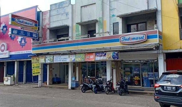 4 Ruko Raya Kalimalang Indah Gandeng 3 Tersewa Indomaret