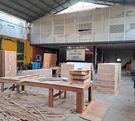 Ex Showroom di Raya Pekayon Dekat Mal Pakuwon Bekasi Barat