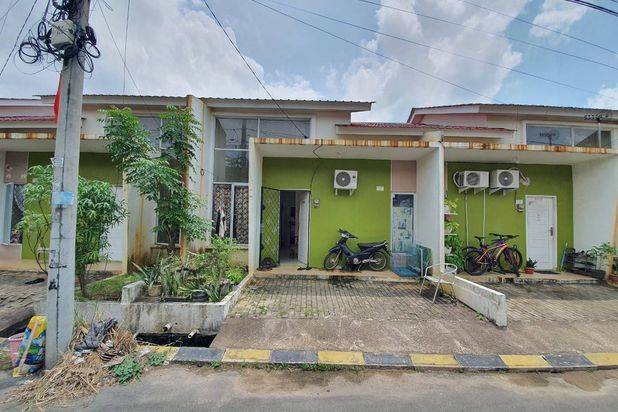 Rumah Bagus Unfurnished HGB di Botania Garden, Batam