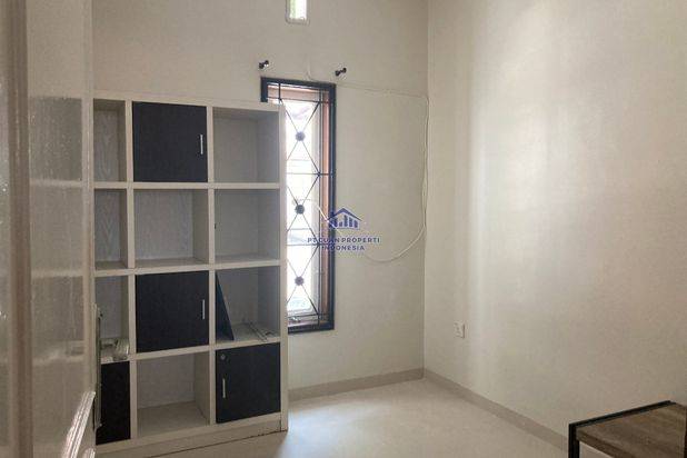 Rumah Sudah Renovasi Furnished HGB di Beverly Park, Batam