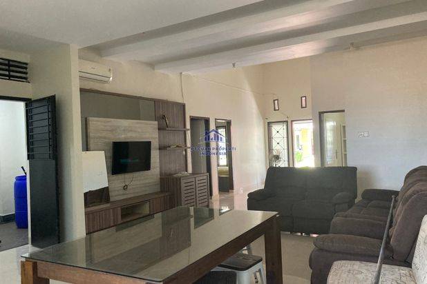 Rumah Sudah Renovasi Furnished HGB di Beverly Park, Batam