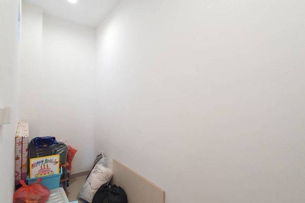 Rumah 2 Lantai Renovasi Semi Furnished di Rumah Oriental, Batam