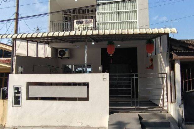Rumah 2 Lantai Sudah Renovasi Unfurnished HGB Marina Park, Batam