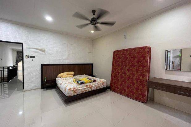 Rumah 2 Lantai Sudah Renovasi Unfurnished HGB Marina Park, Batam