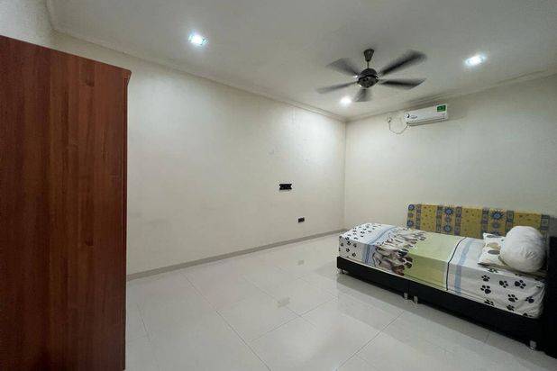 Rumah 2 Lantai Sudah Renovasi Unfurnished HGB Marina Park, Batam
