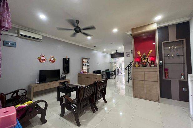 Rumah 2 Lantai Sudah Renovasi Unfurnished HGB Marina Park, Batam