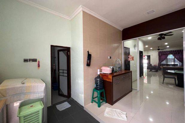 Rumah 2 Lantai Sudah Renovasi Unfurnished HGB Marina Park, Batam