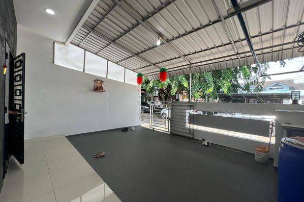 Rumah 2 Lantai Sudah Renovasi Unfurnished HGB Marina Park, Batam