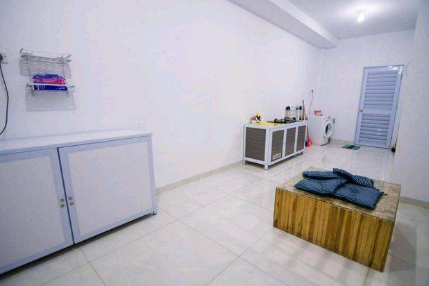 Rumah Sudah Renovasi Furnished HGB di Glory View, Batam