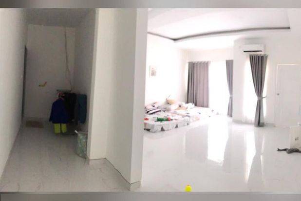 Rumah 2 Lantai Sudah Renovasi HGB di Griya Kda, Batam