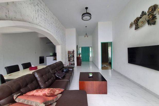 Rumah Sudah Renovasi Semi Furnished SHM di Sukajadi, Batam