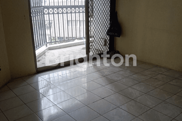 APARTEMEN 3 KAMAR FULL FURNISHED TAMAN KEMAYORAN JAKARTA PUSAT