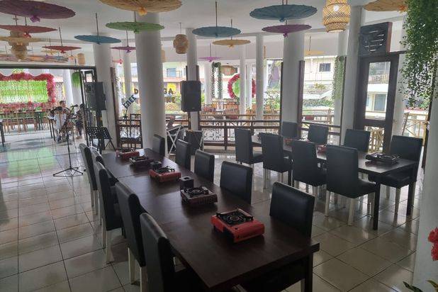 Tempat Usaha Strategis Furnished di Sayap Sukajadi, Bandung
