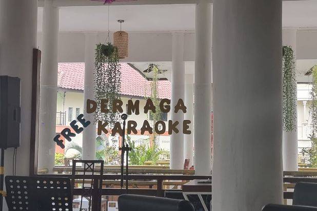 Tempat Usaha Strategis Furnished di Sayap Sukajadi, Bandung