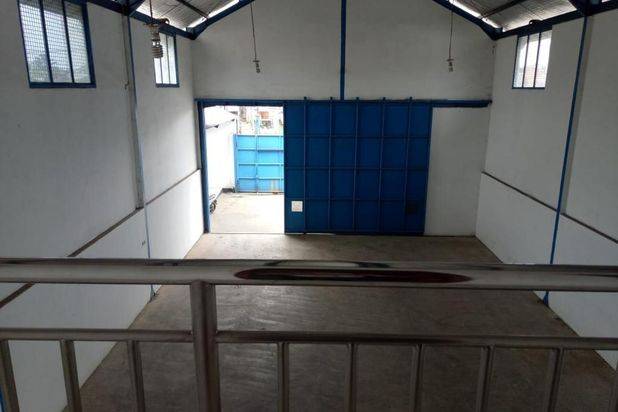 Disewakan Gudang Dengan Kantor Di Mainroad Caringin