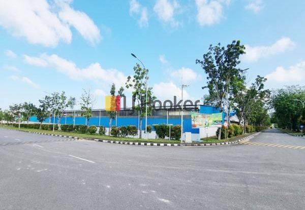 Disewakan Gudang Dengan Tanah Luas Di Kawasan Bintang Industrial Park II