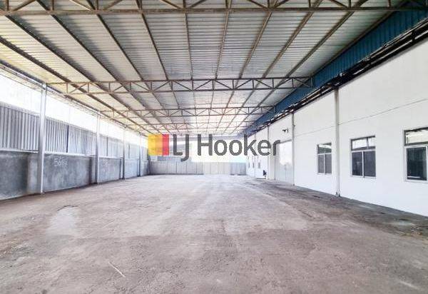 Disewakan Gudang Dengan Tanah Luas Di Kawasan Bintang Industrial Park II