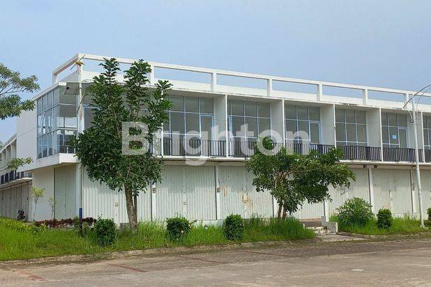 DIBAWAH HARGA PASAR TOWNHOUSE HADAP PASAR SEGAR BUANA CENTRAL PARK DI TEMBESI