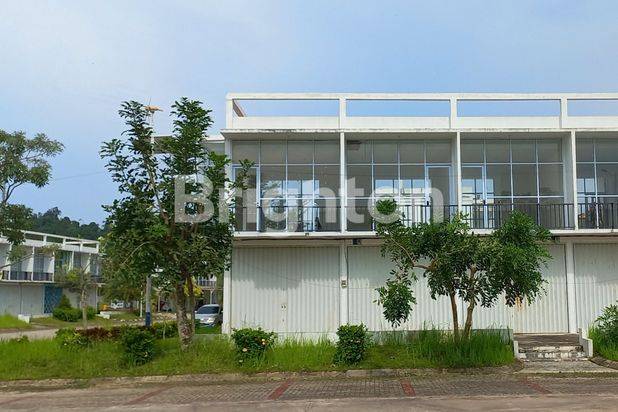 DIBAWAH HARGA PASAR TOWNHOUSE HOOK BERHADAPAN PASAR SEGAR BUANA CENTRAL PARK DI TEMBESI